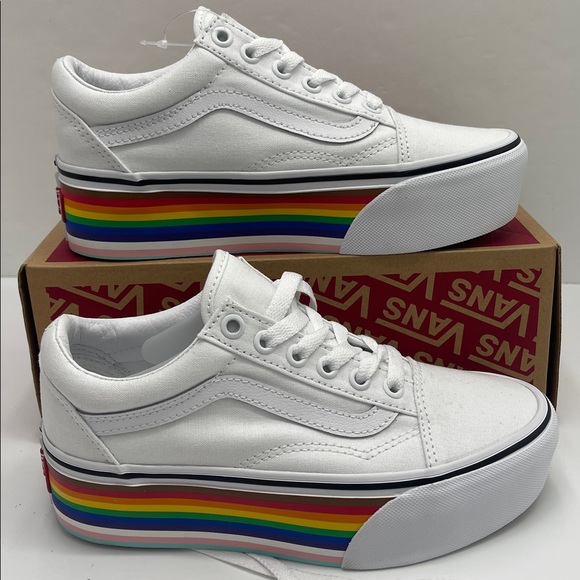 Vans Shoes - Vans WMNS Old Skool Stacked
Pride Rainbow
VN0A7Q5MRNC Platform Sneakers
